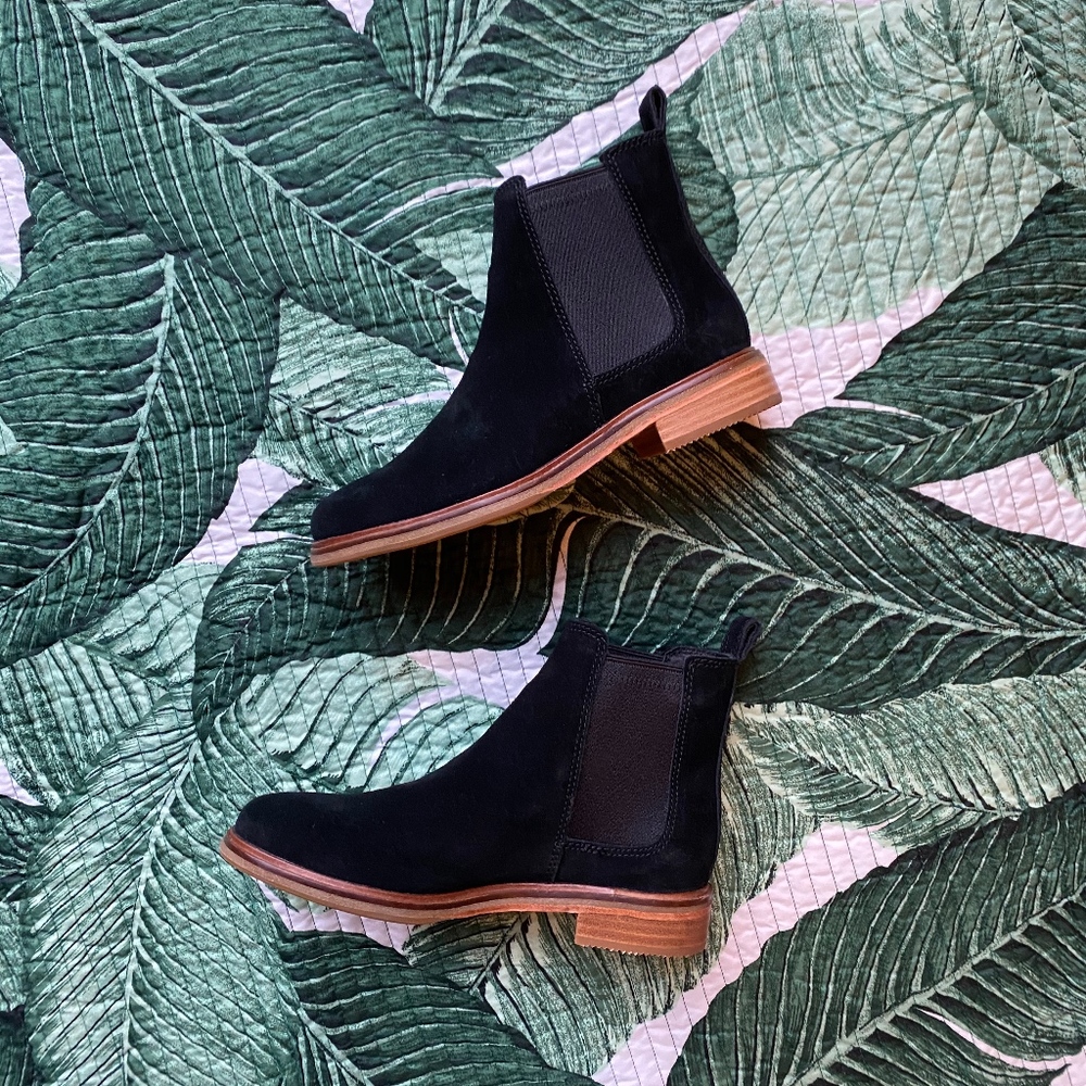 New Never Worn Clark Boots - Picture 3 of 8